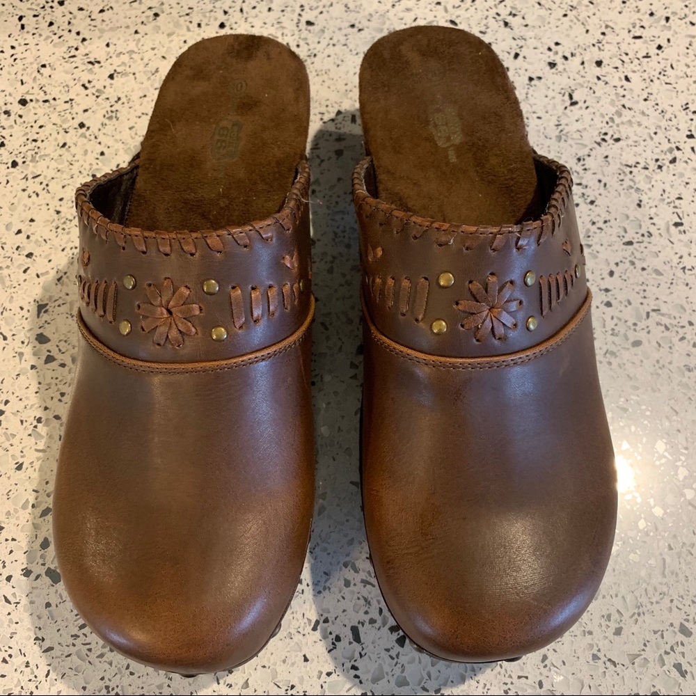 NWOB Route 66 clogs